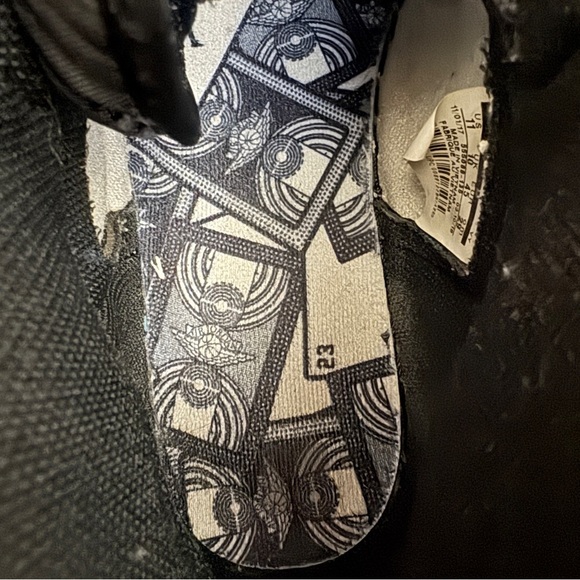 Jordan 1 Retro High Clay Green Size 11 - Picture 9 of 10